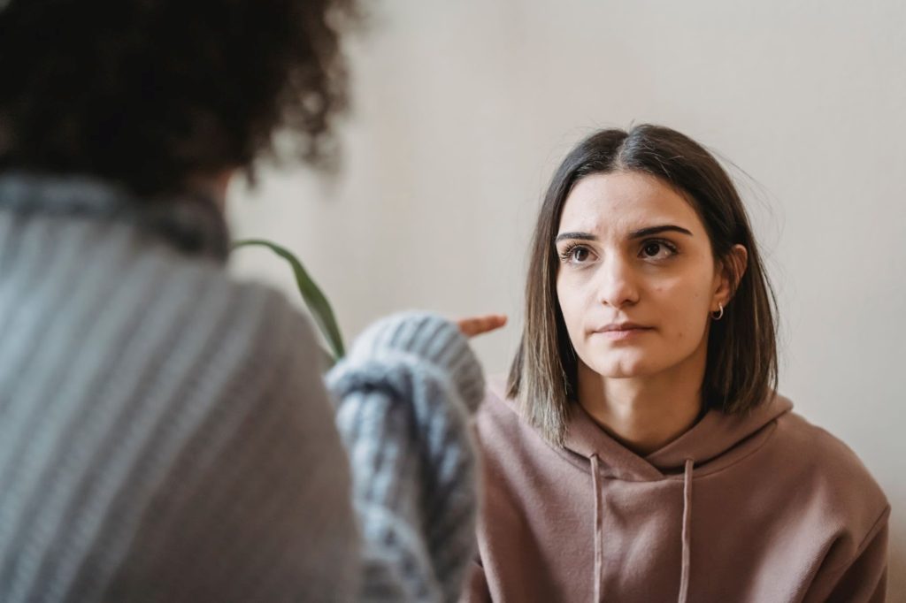 Signs of a toxic friendship
